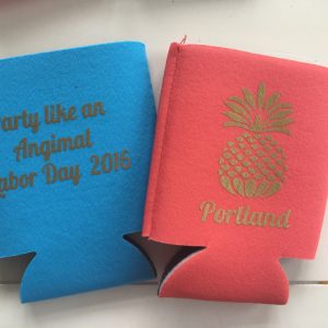 Pineapple can cooler, bridal party favor, umbrella can hugger, bridesmaid gift, bachlorette party , luau party, bbq favors, groomsmen gift