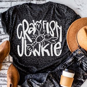 Crawfish Junkie, NOLA, Mardi Gras shirt, Louisiana shirt, crawfish shirt, crawfish boil, good times roll, crawfish season, crawfish tee