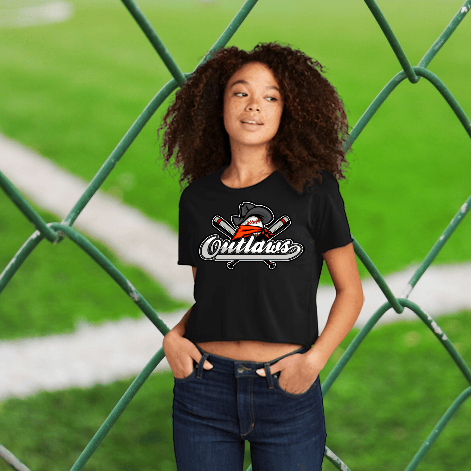 Outlaws Women's cut LOGO crop top